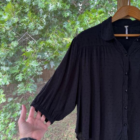 Free People Clip Dot Dobby Sparrow Button Down Top Black Size S - Picture 3 of 6